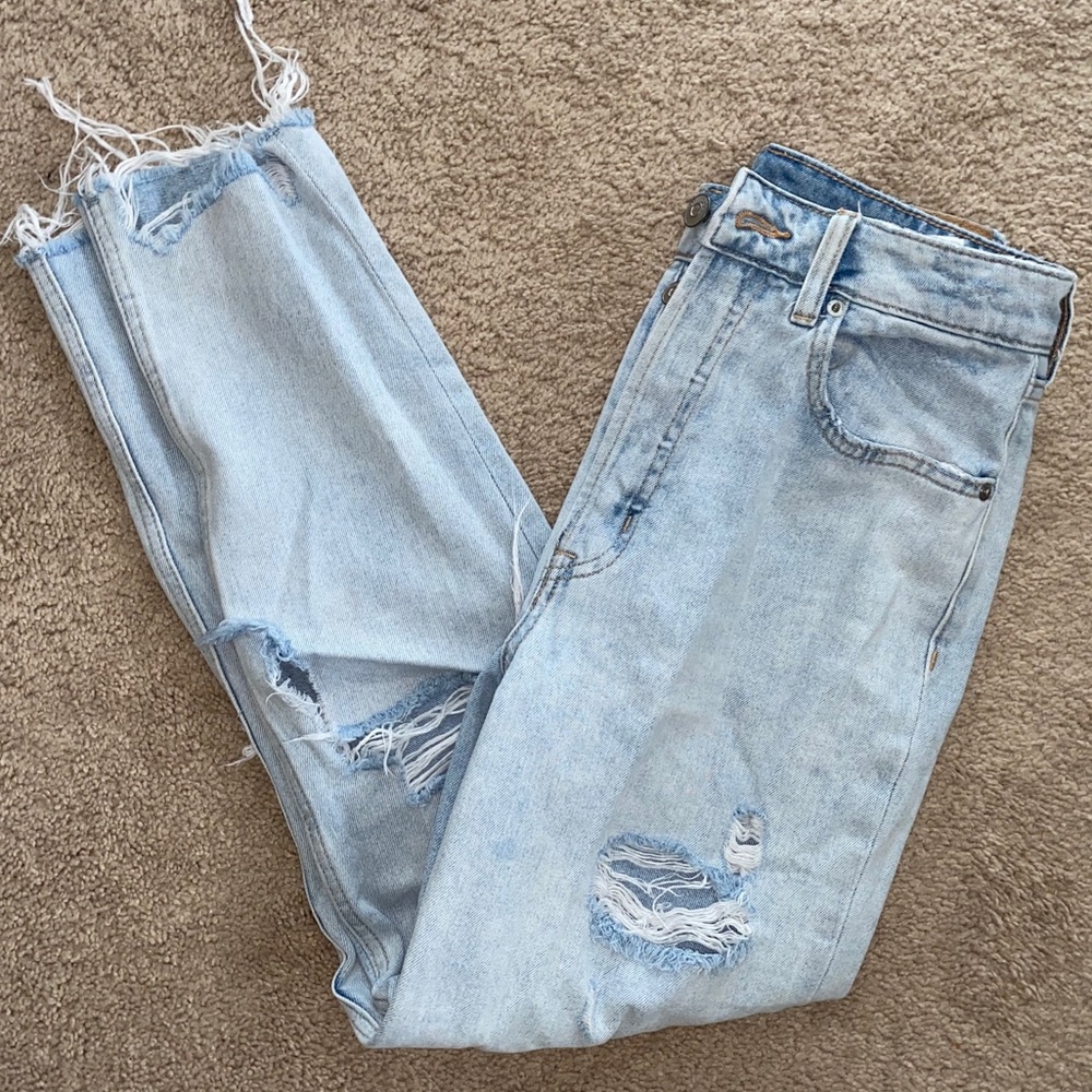 Distressed Mom Jean